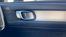 Volvo XC40 2.0 B3P Plus Black Edition 5dr Auto Petrol Estate